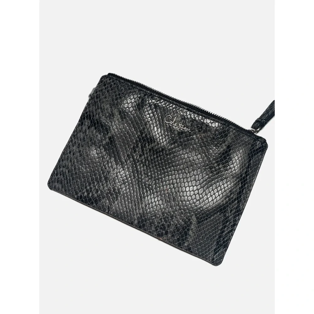 Cole Haan Zip Pouch Womens Medium Black Snake Print Leather Wristlet Chelsea II